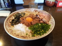 「肉味噌まぜそば」@麺や 虎徹の写真