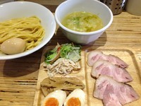 「特製鶏つけソバ980円＋味玉」@NOODLE STOCK 鶴おかの写真