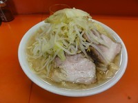 「ラーメン　700円　野菜少な目　ニンニク」@ラーメン二郎 神田神保町店の写真
