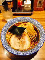 「福原ブラック」@ラーメン燈郎の写真