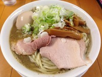 「豚骨煮干中華 大盛 800円＋煮玉子100円」@中華そば にぼしの写真