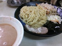 「冷やしつけ麺（ゴマダレ）650円」@ニューコタンの写真