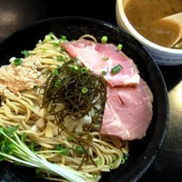 「【限定】にぼっしー（冷たい煮干しの油そば）」@麺堂 稲葉の写真