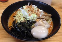 「ごま味噌冷やしらーめん(ピリ辛･季節限定)＋ライス」@麺処福吉ATSUSHIの写真