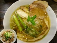 「塩中華そば￥820＋チャーシュー丼（小）￥180＝￥1000」@中華そば こむぎの写真