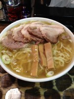 「手もみ中華そば大盛チャーシュー」@つけめん・らーめん活龍 本店の写真