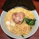 豚骨醤油ラーメン　￥700