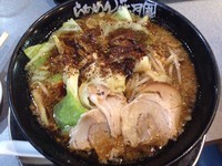 「嵐げんこつらあめん ブラック・デビル ¥750」@らあめん花月嵐 志木南店の写真