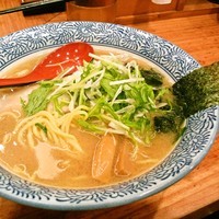 「芳醇あご出汁醤油」@赤坂麺処 友の写真