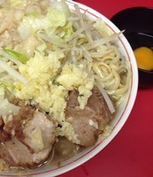 「大豚 （950円）+生たまご（50円）×2」@ラーメン二郎 千住大橋駅前店の写真