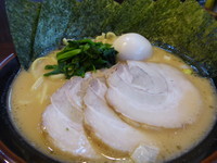 「特製醤油ラーメン」@横浜家系ラーメン せんげん家の写真