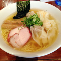 「特製ワンタンメンハーフ（白だし）900円」@八雲の写真