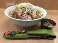 「小ラーメン（200g、アブラ）」@ラーメン荘 歴史を刻め 寺田町の写真