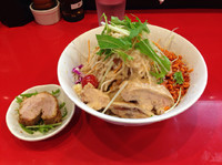 「冷やし中華(少なめ)＋追加豚1枚」@用心棒Ⅱ階の写真