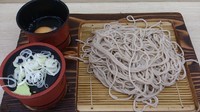 「もりそば_280円＋生卵_60円」@名代 箱根そば 赤坂店の写真