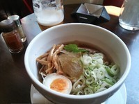 「山形水ラーメン+麦酒」@Pour cafeの写真