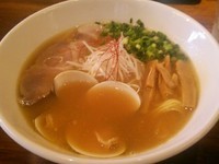 「貝出汁鶏白湯そば　醤油　900円」@麺屋 いっとくの写真