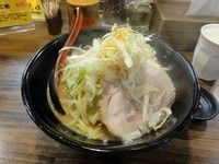 「味噌790円　野菜　ニンニク」@麺処 花田 池袋店の写真