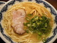 「博多らぁめん」@博多麺房 赤のれん 丸ビル店の写真