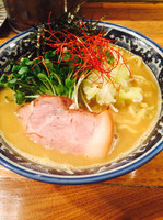 「牡蠣らーめん」@麺や佐市の写真