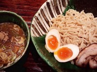 「燻玉つけめん」@麺や 璃宮 亀戸店の写真