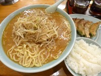 「大盛味噌ラーメン（850円）+餃子（350円）」@えぞっ子 蔦江の写真