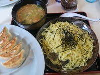 「【夏季限定】みそつけ麺　＋餃子：サービス券」@くるまやラーメン 松本渚店の写真
