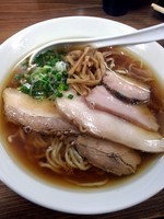 「【8/25限定】新進三店舗 食材コラボラーメン￥1000」@くじら食堂の写真