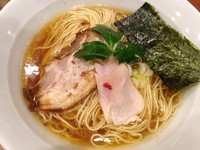 「醤油ラーメン　750円」@中華そば 七麺鳥の写真