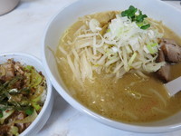 「味噌ラーメン500円チャーシュー丼100円」@ラーメン爺の写真