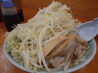 「ブタ入り(800円)(ヤサイ、ニンニク)」@ラーメン二郎 新橋店の写真