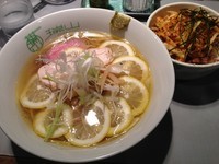 「【限定】レモンらぁめん＋炙りチャーシュー丼、750＋280円」@中華蕎麦 瑞山（ZUIZAN）の写真