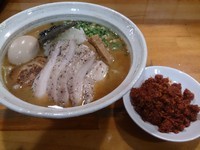 「むじゃきそば辛肉味噌、鶏チャー・タマネギ増し」@麺屋 むじゃきの写真