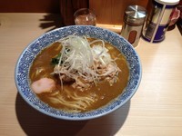 「鶴嶺峰らー麺　幕内」@らー麺土俵 鶴嶺峰の写真