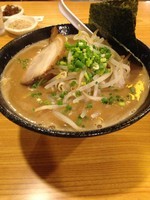 「とんこつ おもめ」@上を向いていこうの写真