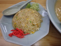 「ラーメン(中)(450円)チャーハン(350円)」@ラーメンショップ なまず峠店の写真