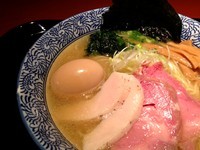 「特製芳醇香味そば（塩）・中盛り」@麺屋 一燈 ラゾーナ川崎店の写真