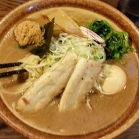 「豚骨魚介ラーメン  ８００円」@北青山の写真