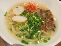 「ソーキそば　「780円」」@花ゆらい 奄美・鶏飯・豆富の写真