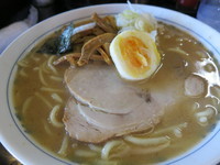 「中華そば（少なめ210ｇ）680円」@東池袋大勝軒 しのやの写真