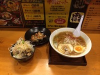 「醤油ラーメン+Aセット」@銚子麺屋 潮の写真