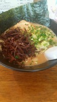 「キクラゲ豚骨ラーメン　680円」@茨城豚骨 とんこつ家 高菜の写真