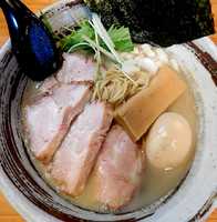 「特製ラーメン(800円」@いのうえの写真