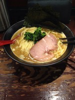「ラーメン（太麺大盛り）ノリ」@豚骨醤油らーめん 誠屋 八幡山本店の写真