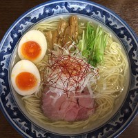 「豊魚鶏だし塩ラーメン・中盛￥750円(味玉サービスCP)」@麺処 さとうの写真