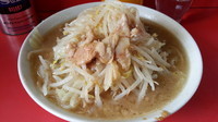 「ラーメン（麺半分） アブラカラメ」@ラーメン二郎 三田本店の写真
