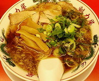 「特製醤油ラーメン　７０２円」@ラーメン魁力屋 八潮店の写真