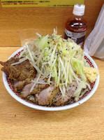 「小豚 ヤサイニンニク」@ラーメン二郎 環七新新代田店の写真