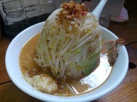 「みそ鼓舞拉　（麺の量２００ｇ）　※ニンニク：有り、野菜：増」@麺屋 鼓舞士の写真