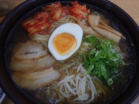 「冷たいラーメン(880円)おにぎり(100円)」@遊山の写真